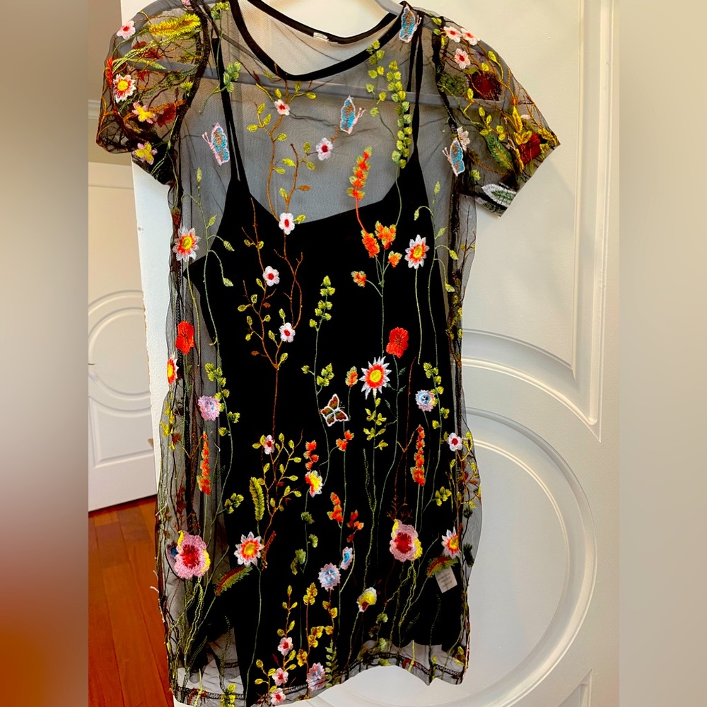 Forever 21 dress, good condition.